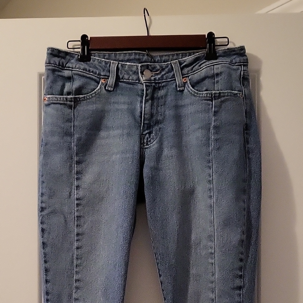 Levi's Light Blue Ankle Jeans - Picture 2 of 9
